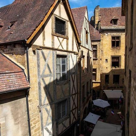 "Les Appartements De Betty C" Studio Medieval Sarlat Extérieur photo