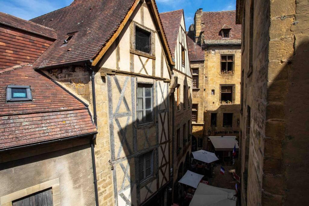 "Les Appartements De Betty C" Studio Medieval Sarlat Extérieur photo