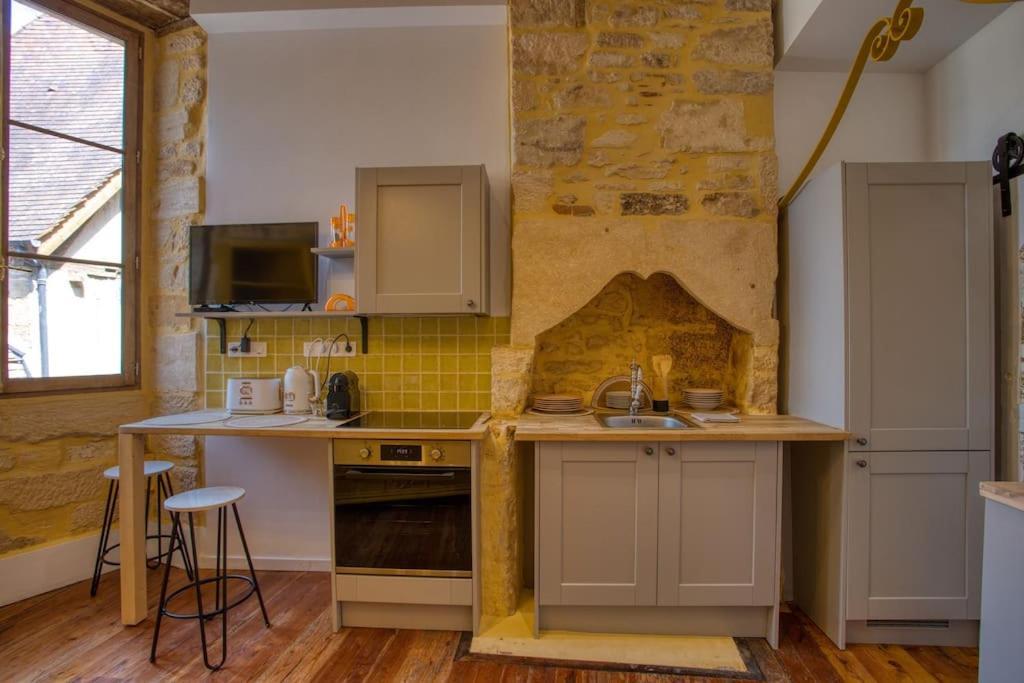 "Les Appartements De Betty C" Studio Medieval Sarlat Extérieur photo